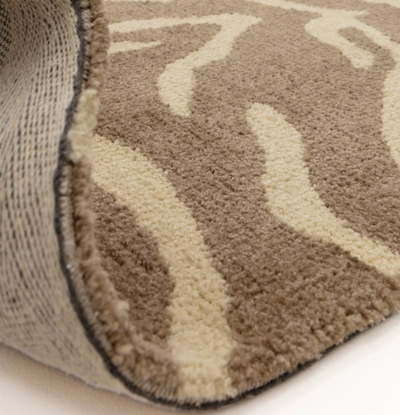 Tapis tissé plat moderne SAVAGE