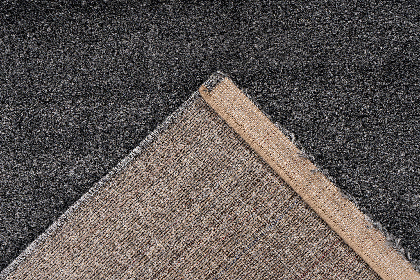 Tapis de salon moderne uni NALI