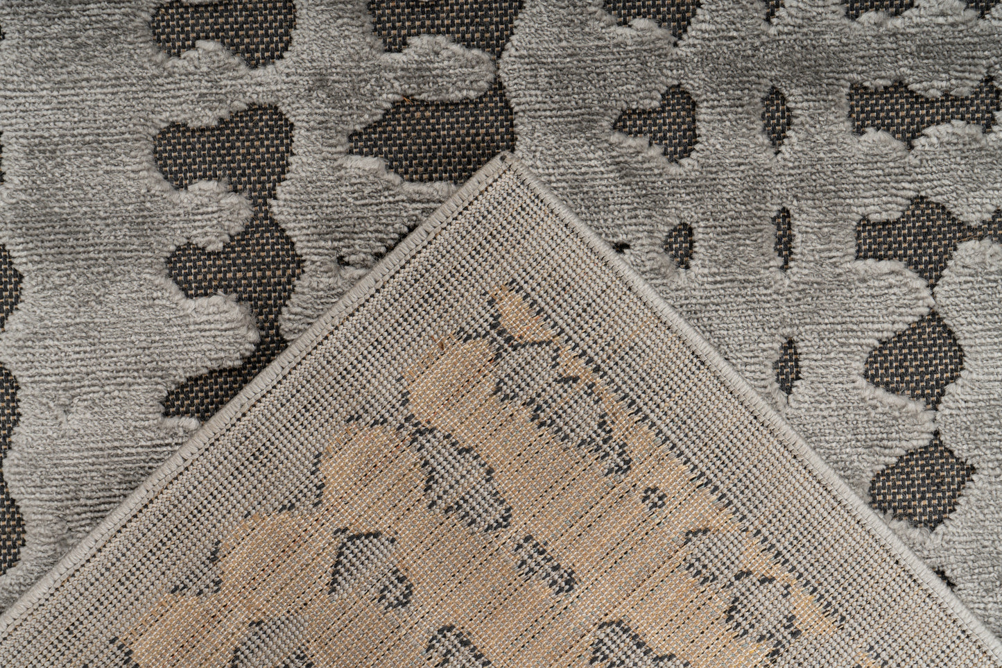 Tapis de salon moderne et design WEBO