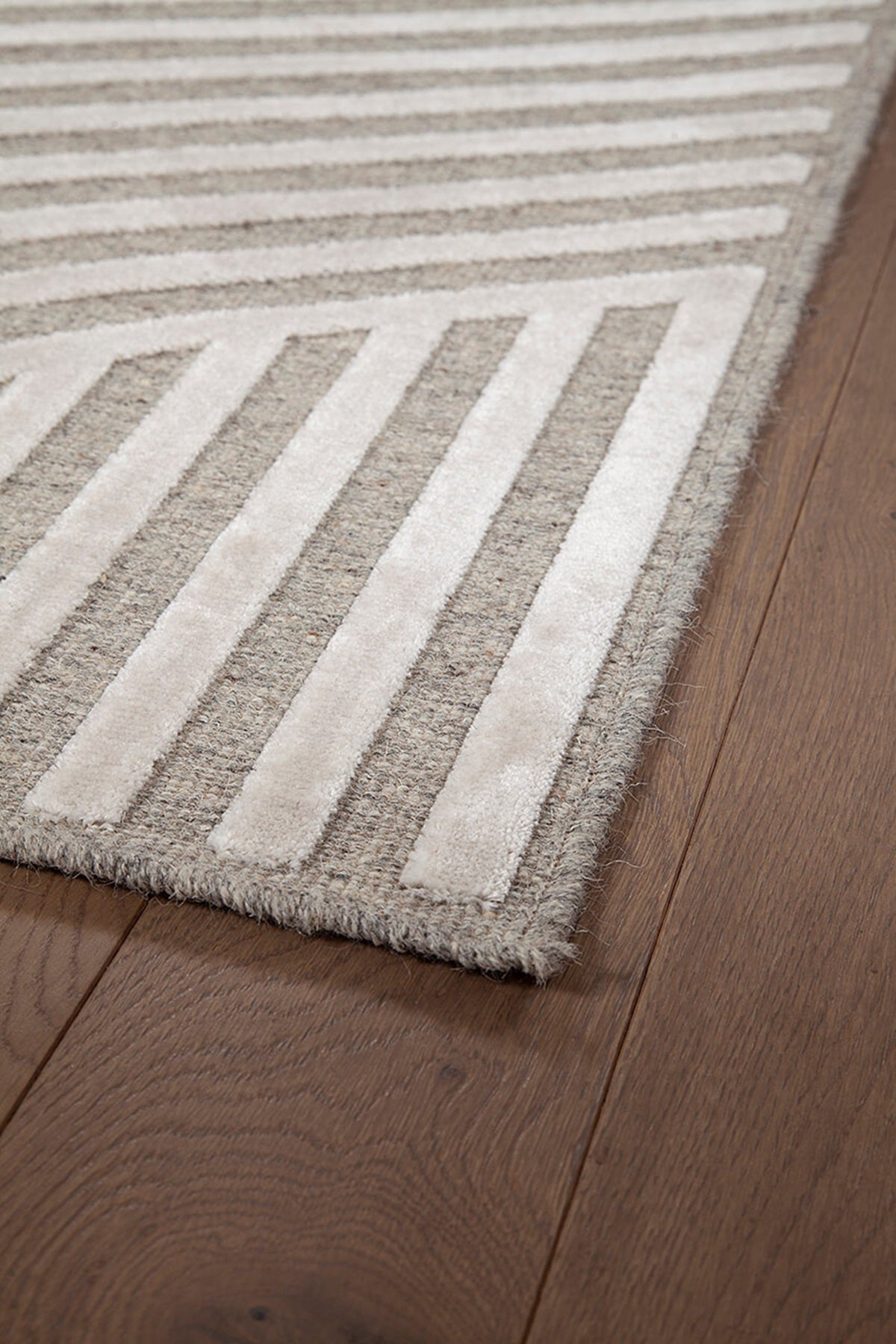 BELGRAVIA Modern Living Room Rug 