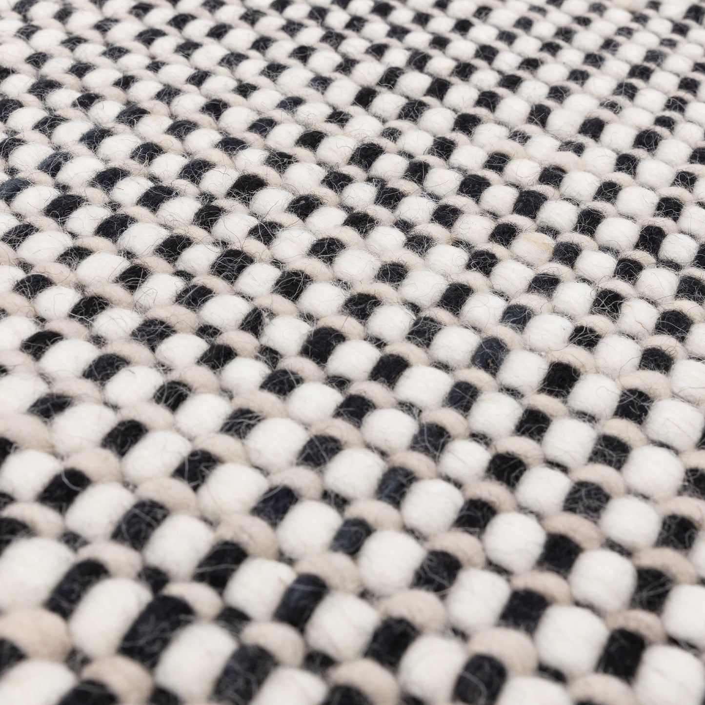 Tapis moderne en laine tissé main ELYSIUM