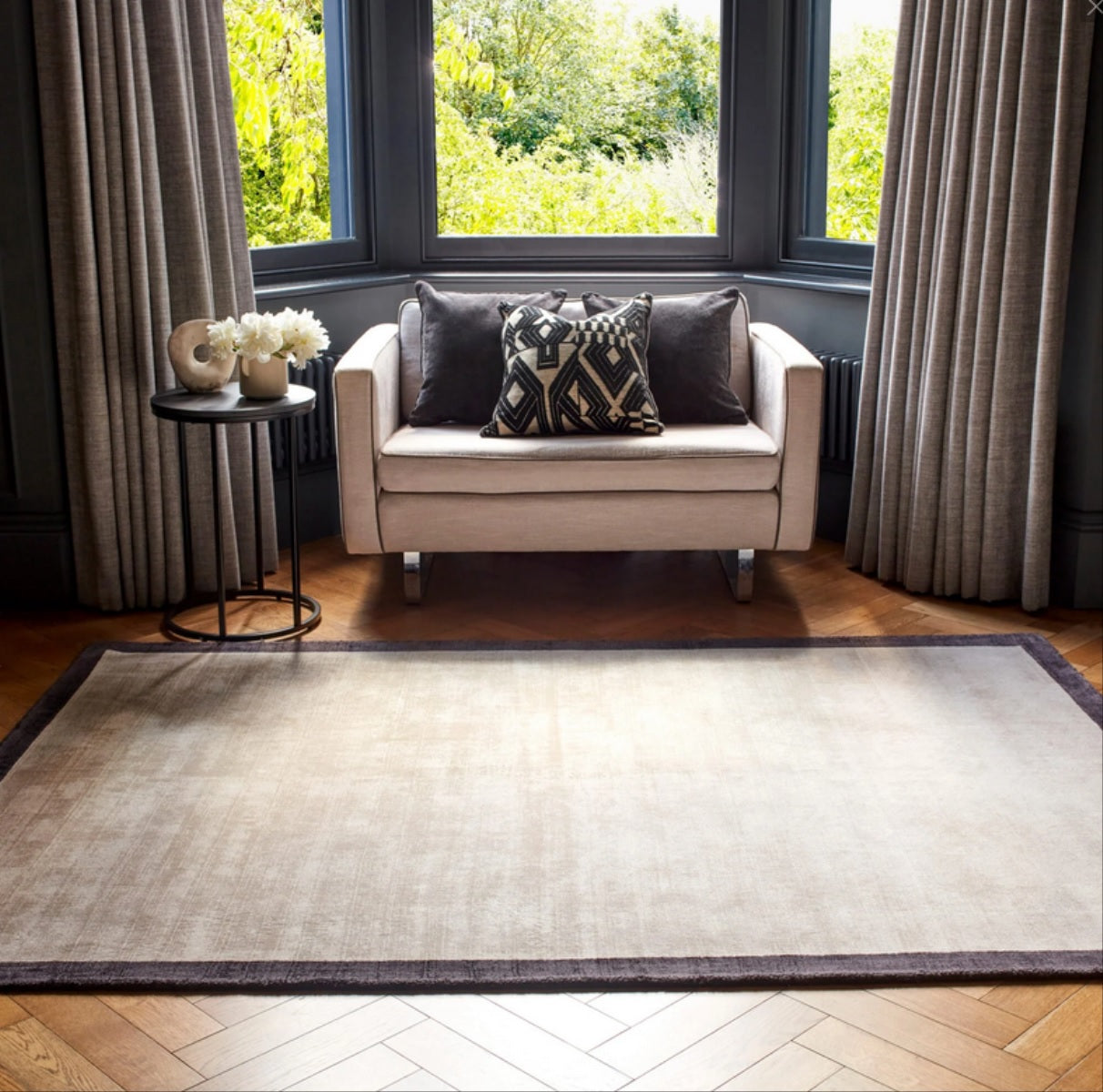 Tapis de salon tissé main en viscose LAME NEO