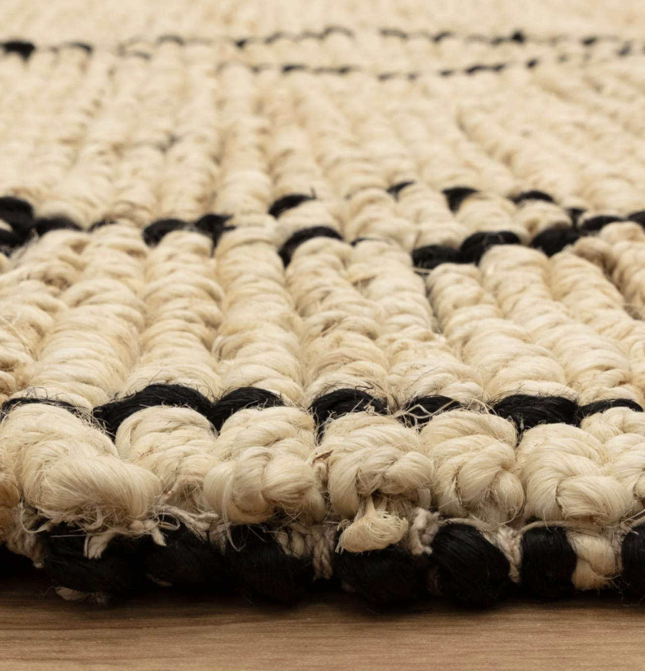 Tapis tissé main en jute AGORA