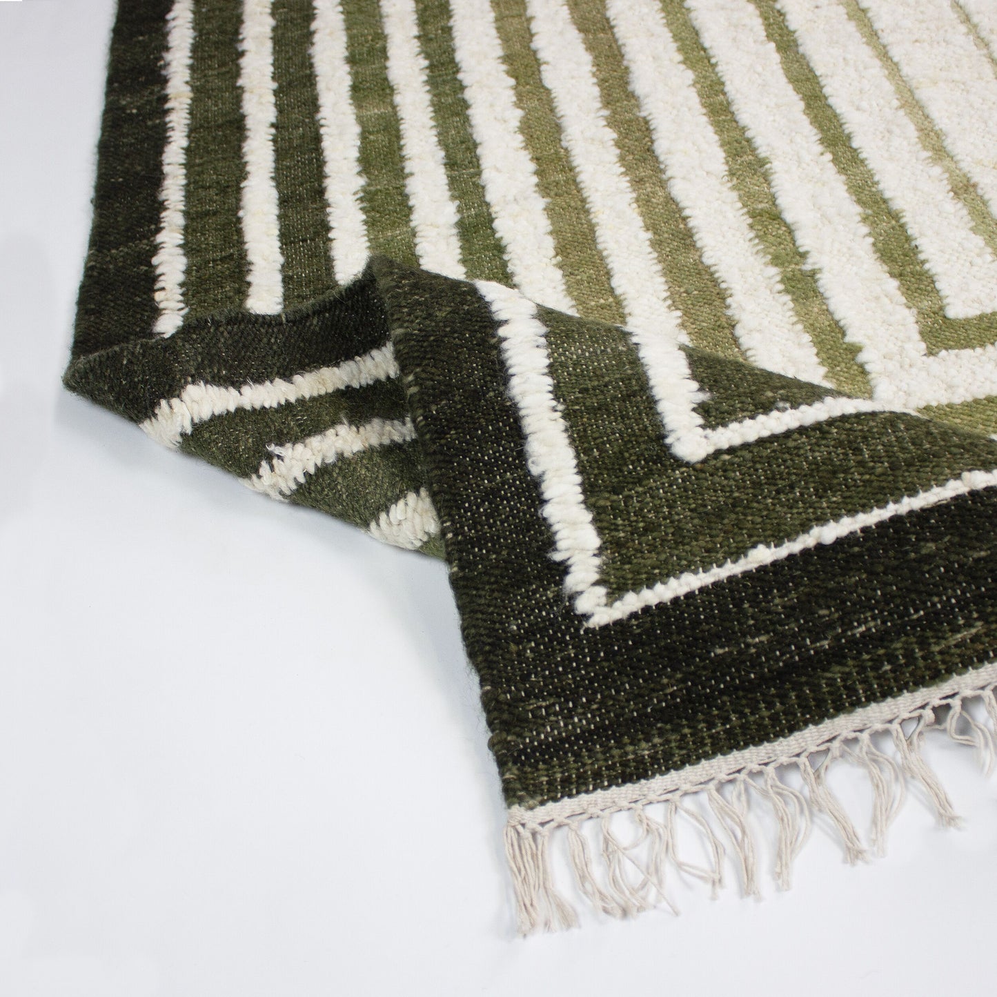 Tapis de salon et chambre pure laine ILLUSION