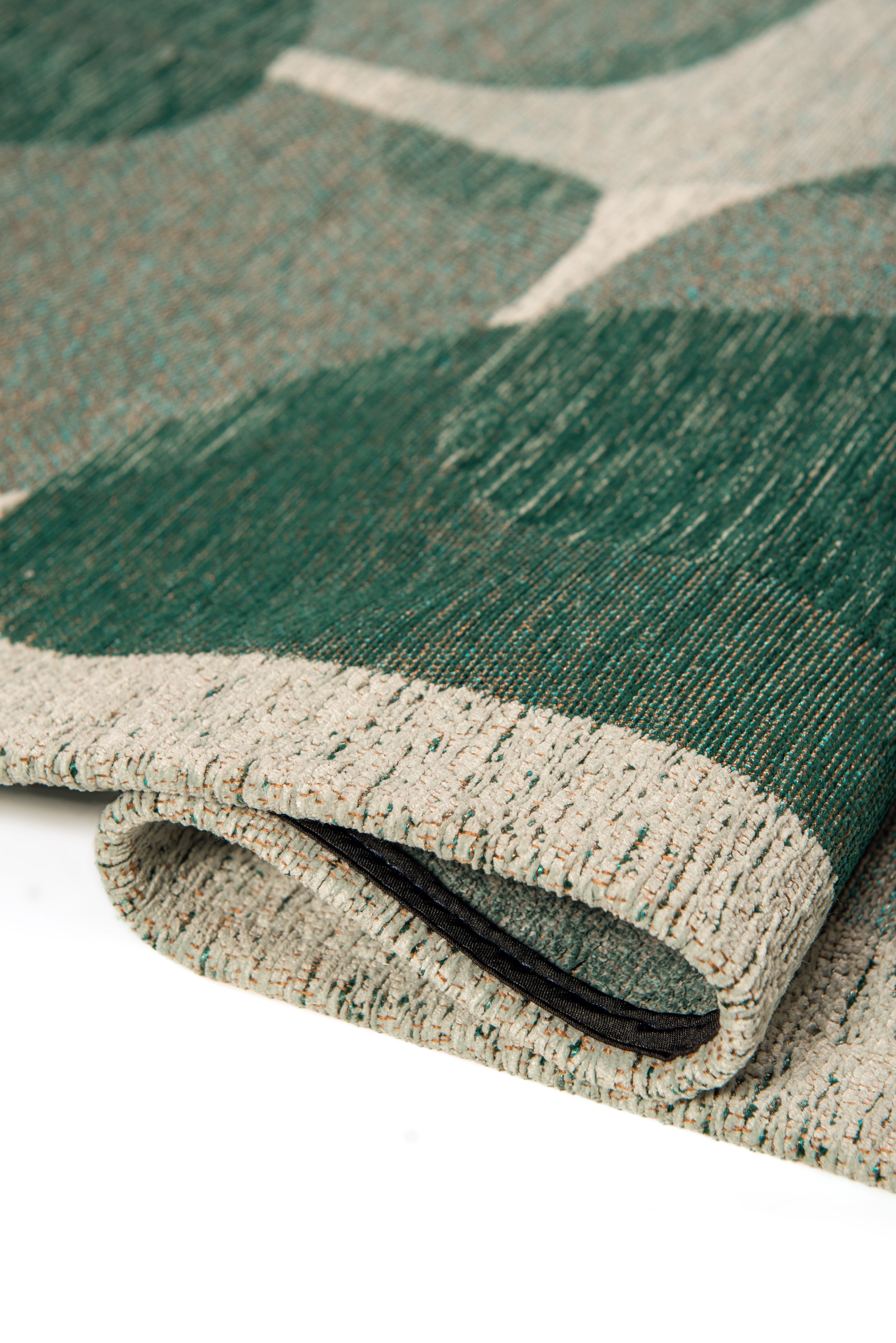 Tapis de salon moderne tissé plat BLACK SPICE