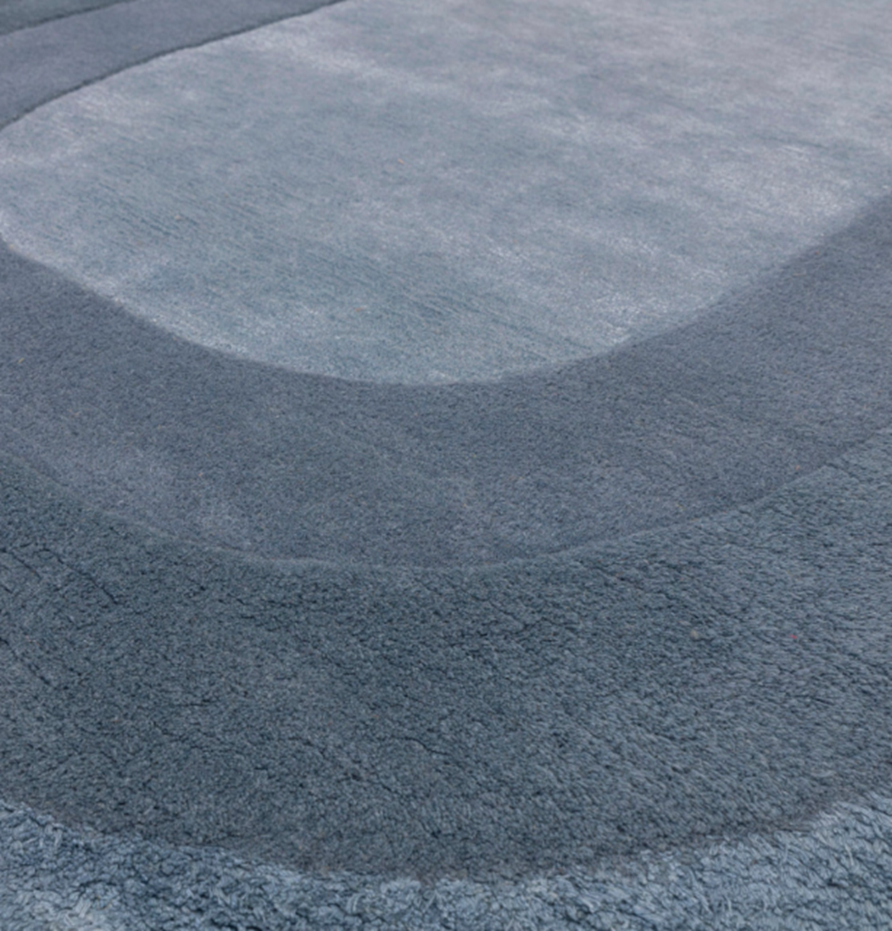 Tapis tufté main en laine RINGO