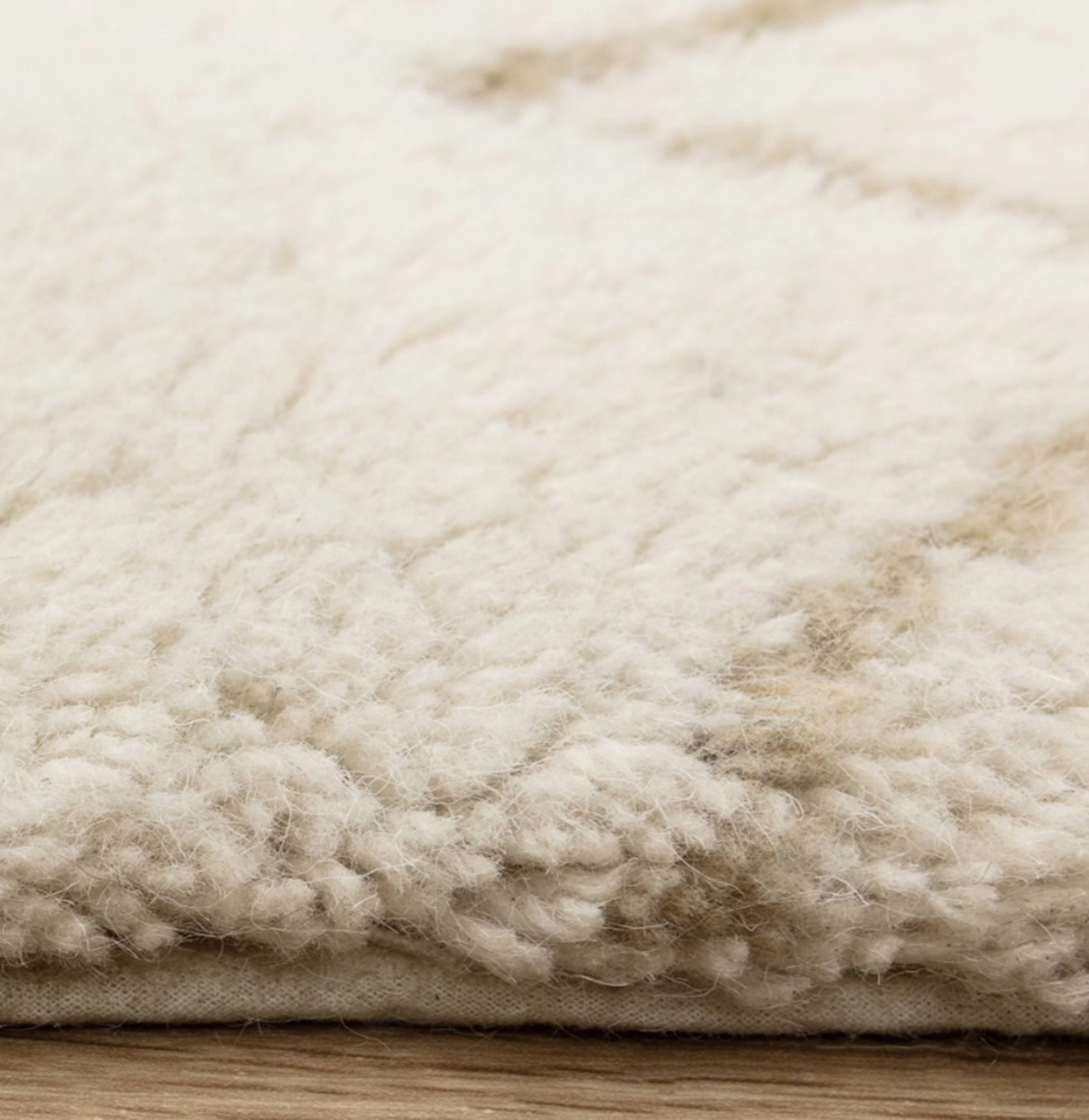 Tapis berbère tufté main en laine HATCH