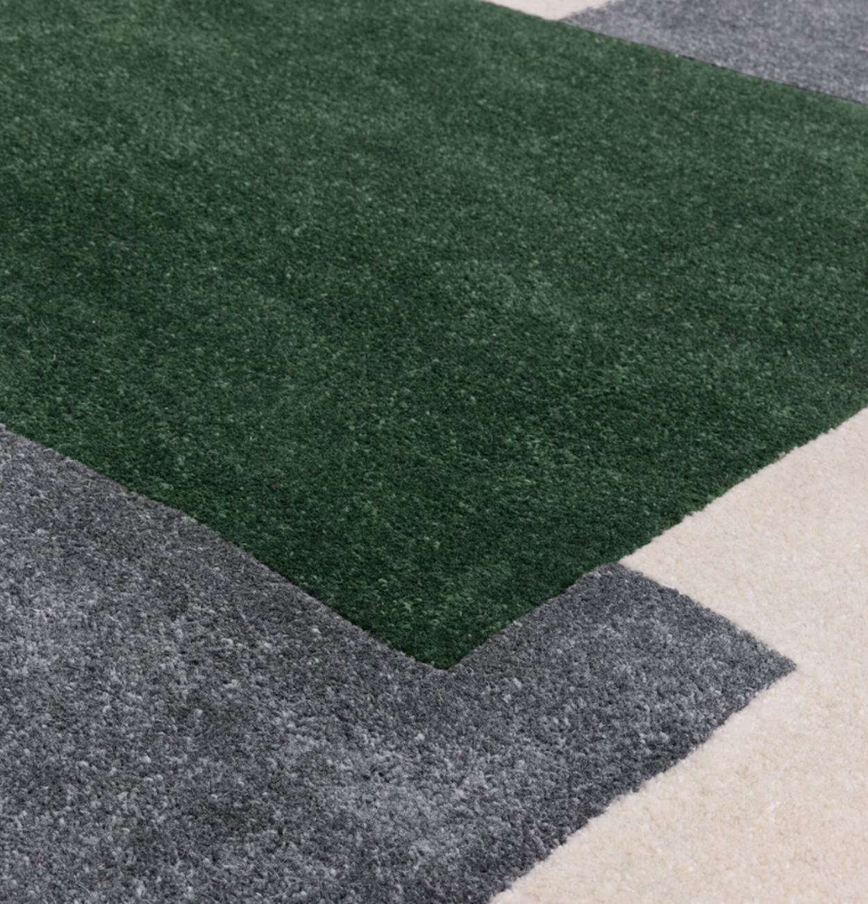 Alfombra moderna CUTTY hecha a mano 