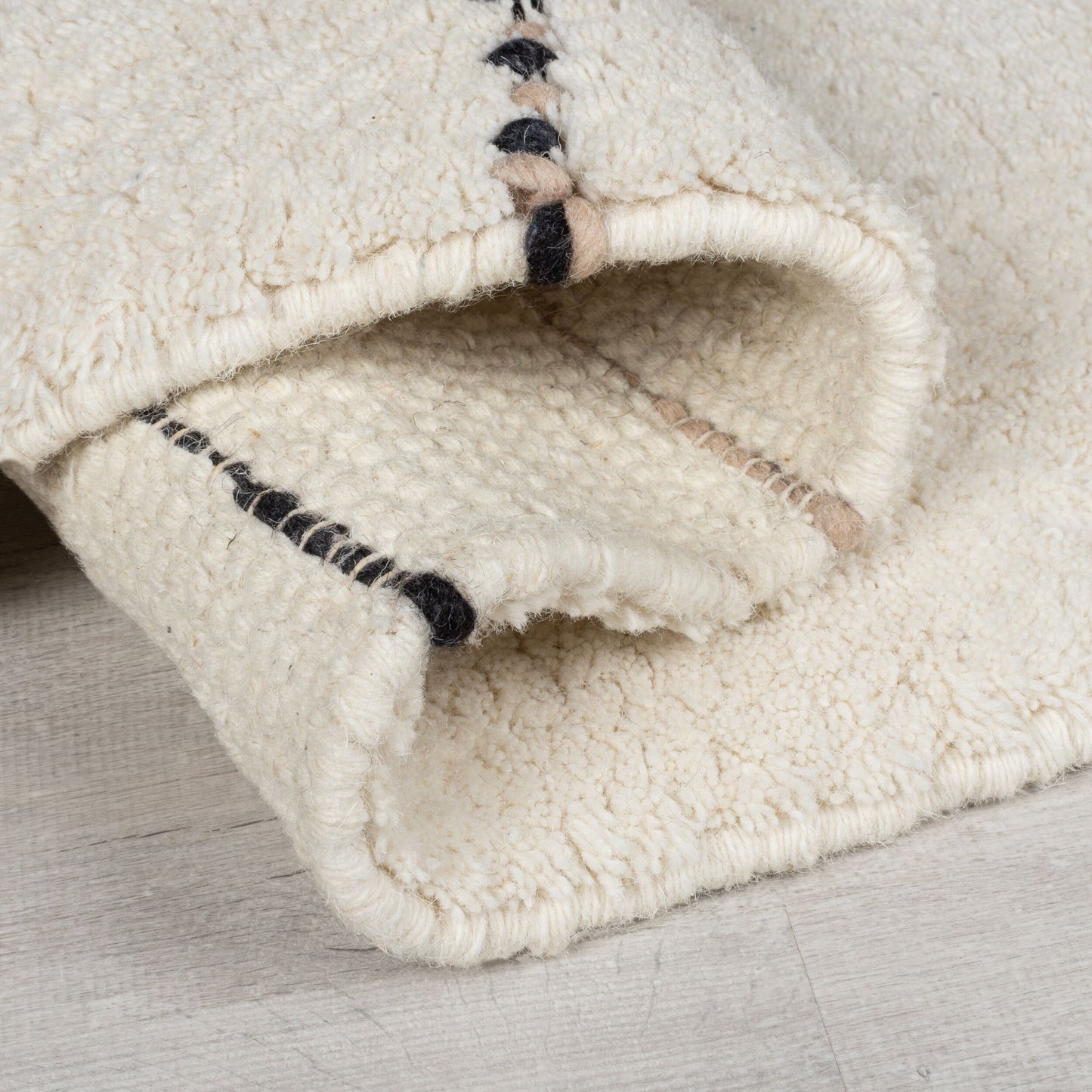 Tapis de salon pure laine KOOKY
