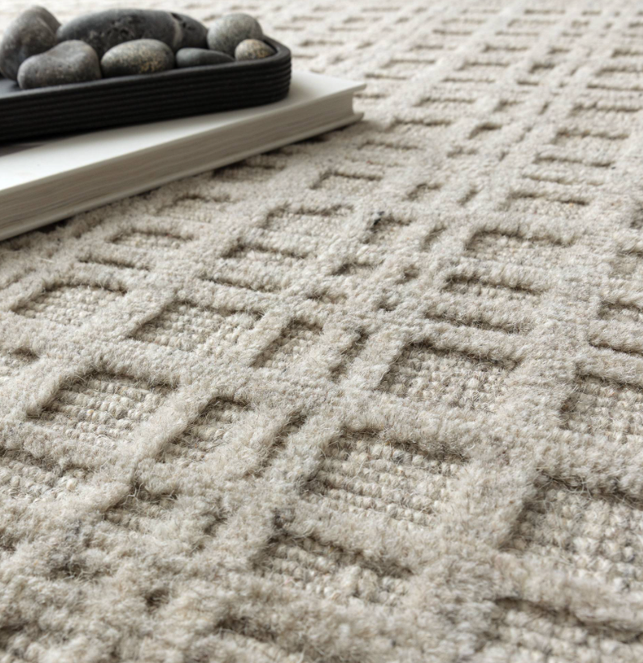 Tapis tissé main en jute HATCHY