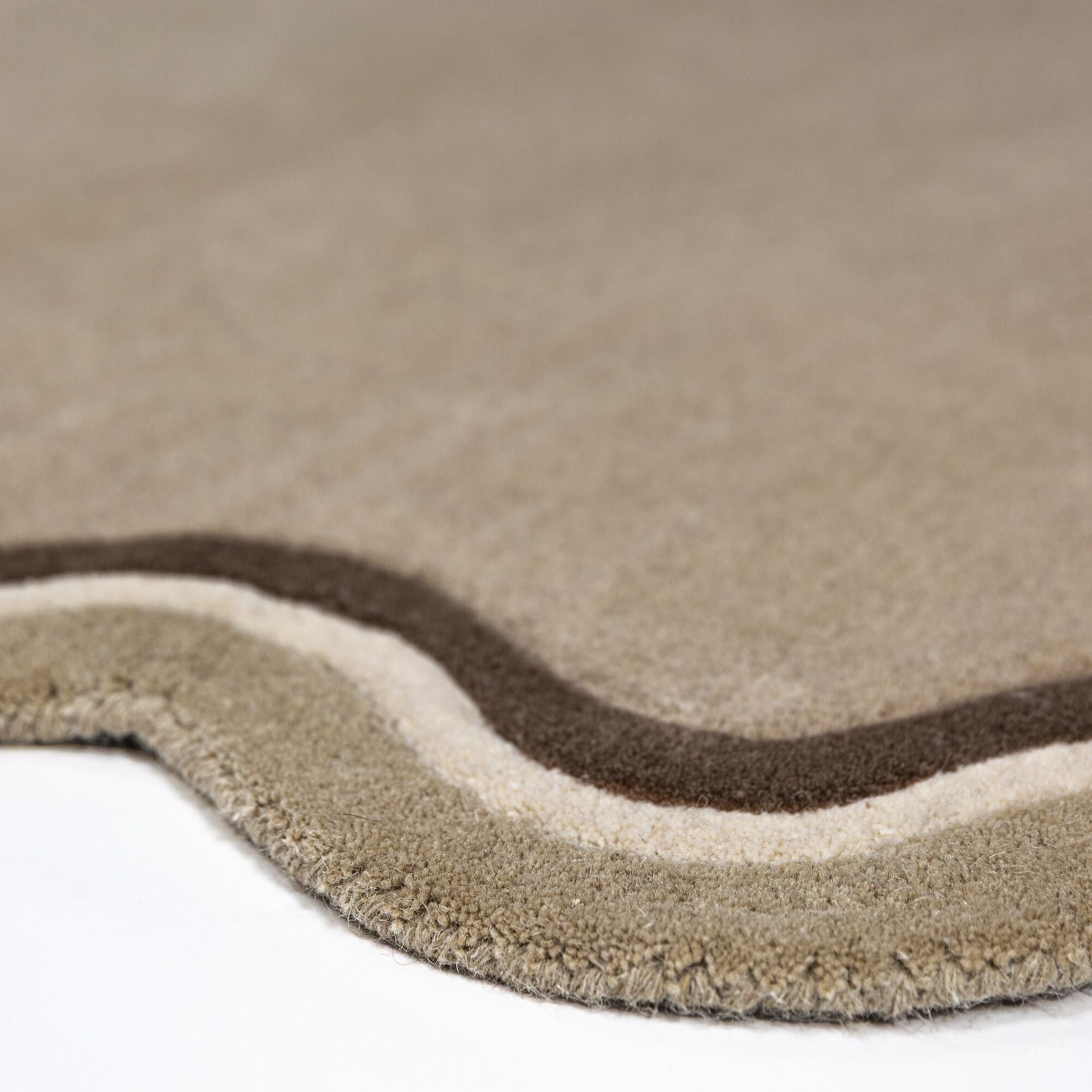 Tapis de salon design en laine RUSK