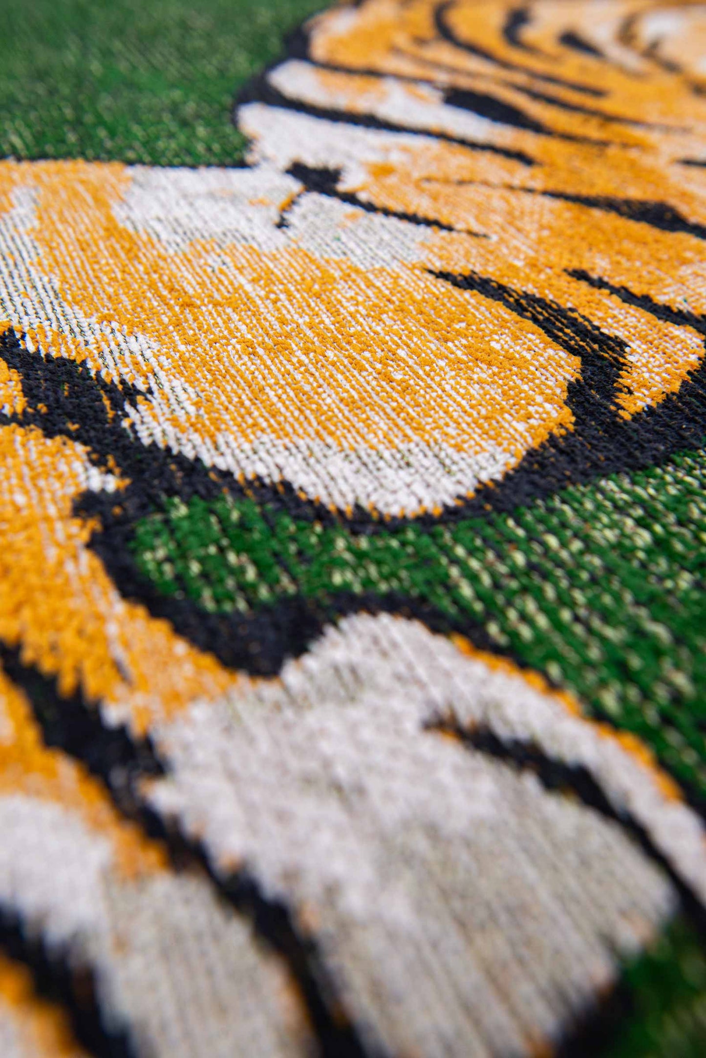 Tapis de salon et chambre tissé plat GREEN TIGER