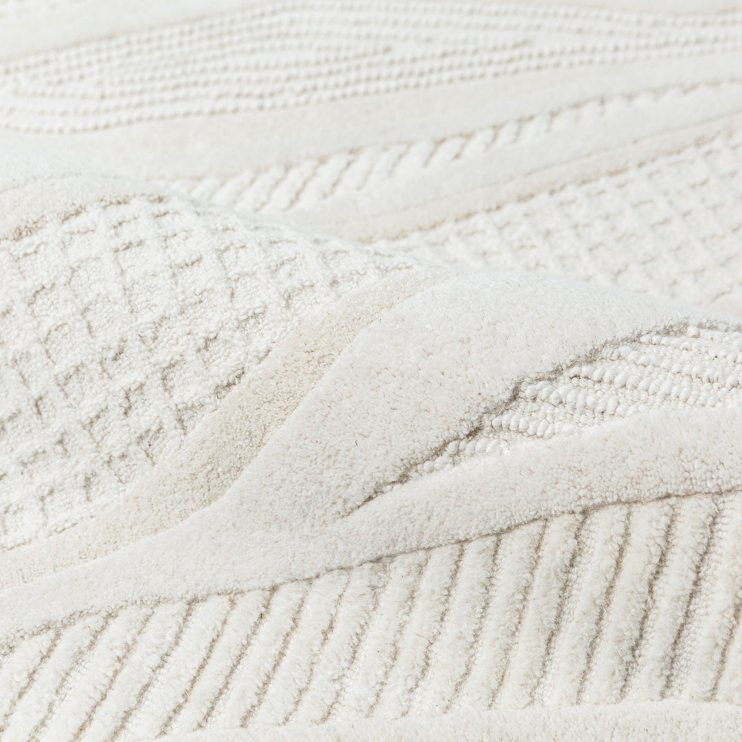 Tapis de salon, chambre et couloir en laine FINY