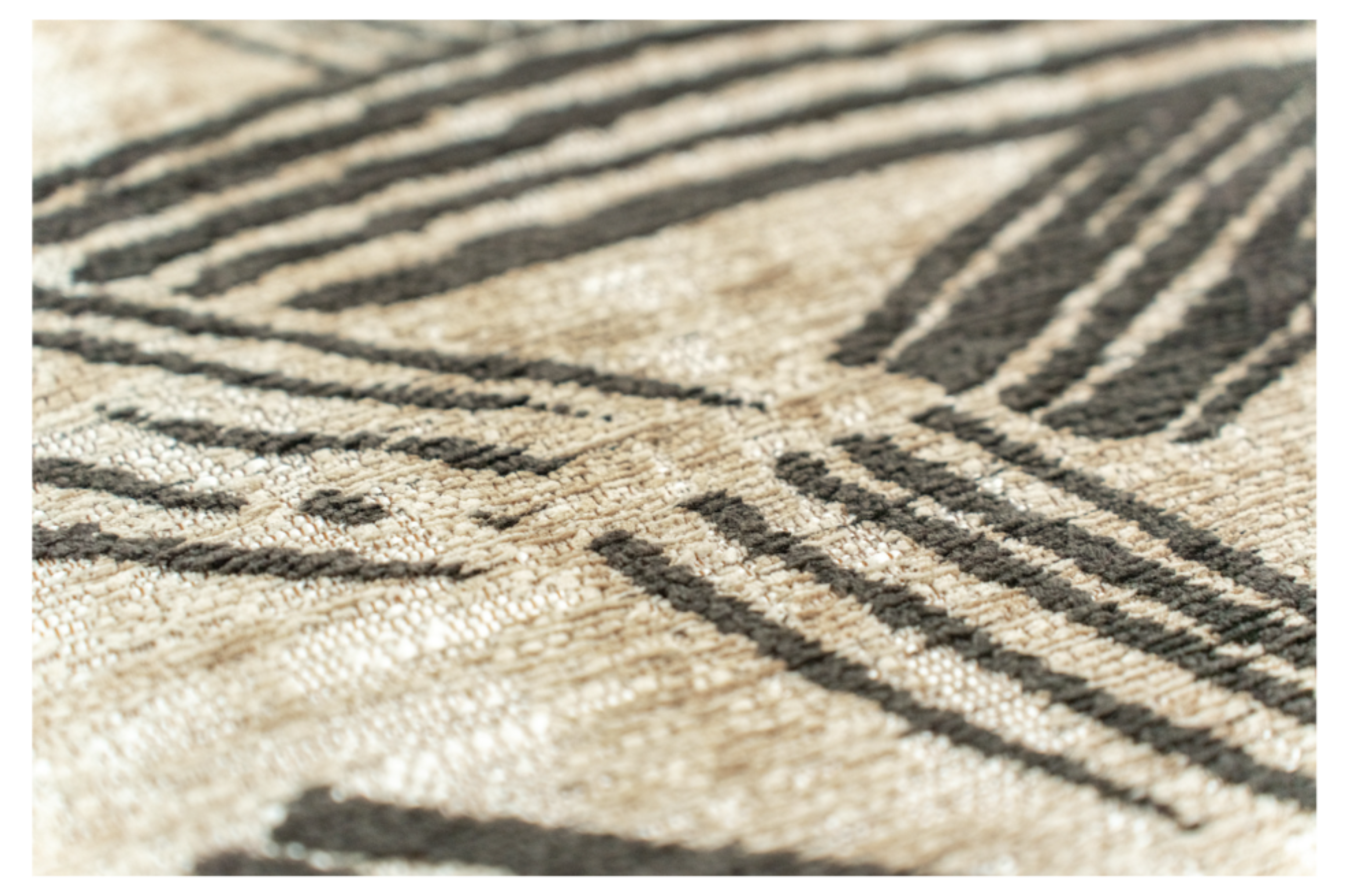 Tapis moderne tissé plat KATANA