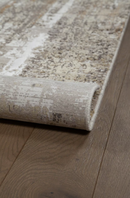 Modern living room rug in viscose with embroidery 
