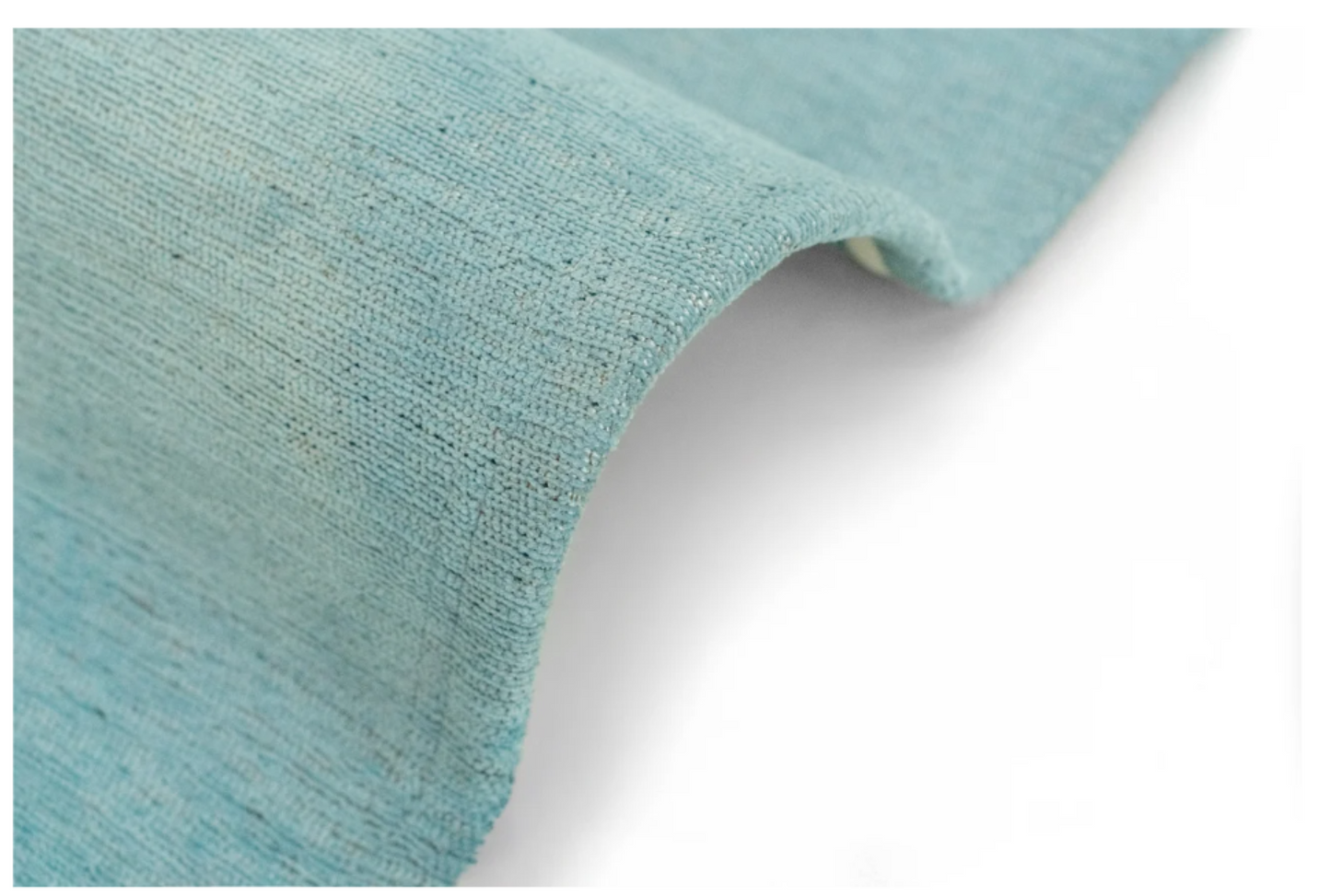 Tapis moderne tissé plat AERO