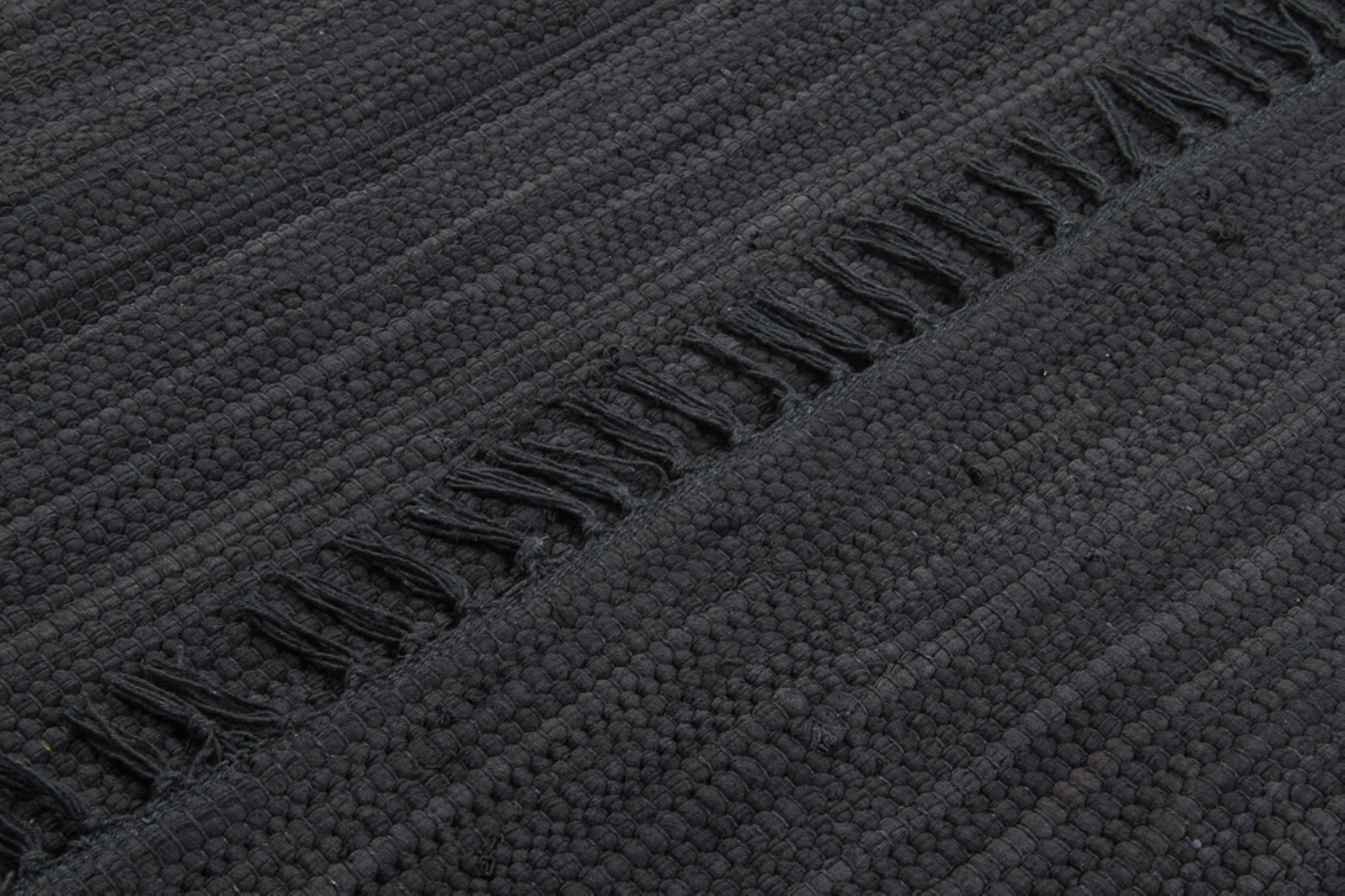 Tapis moderne à franges en coton NOUBA