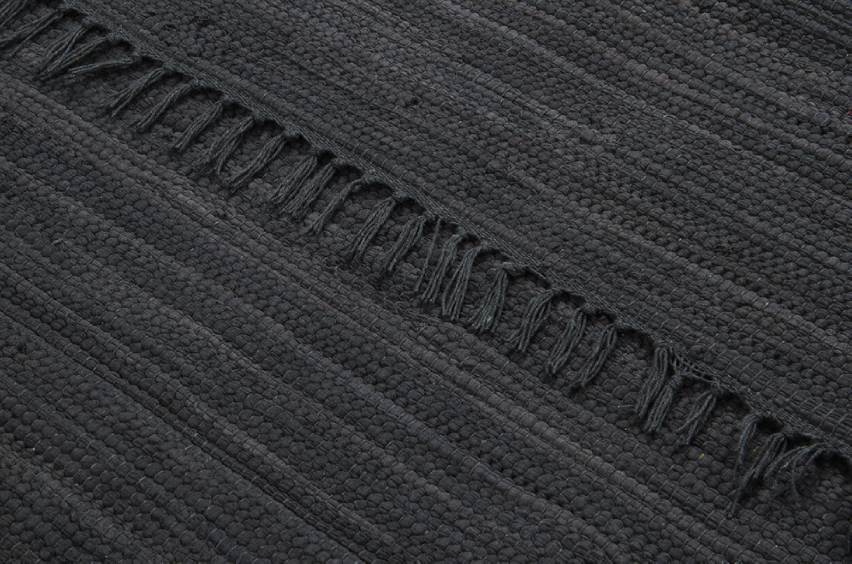 Tapis moderne à franges en coton NOUBA