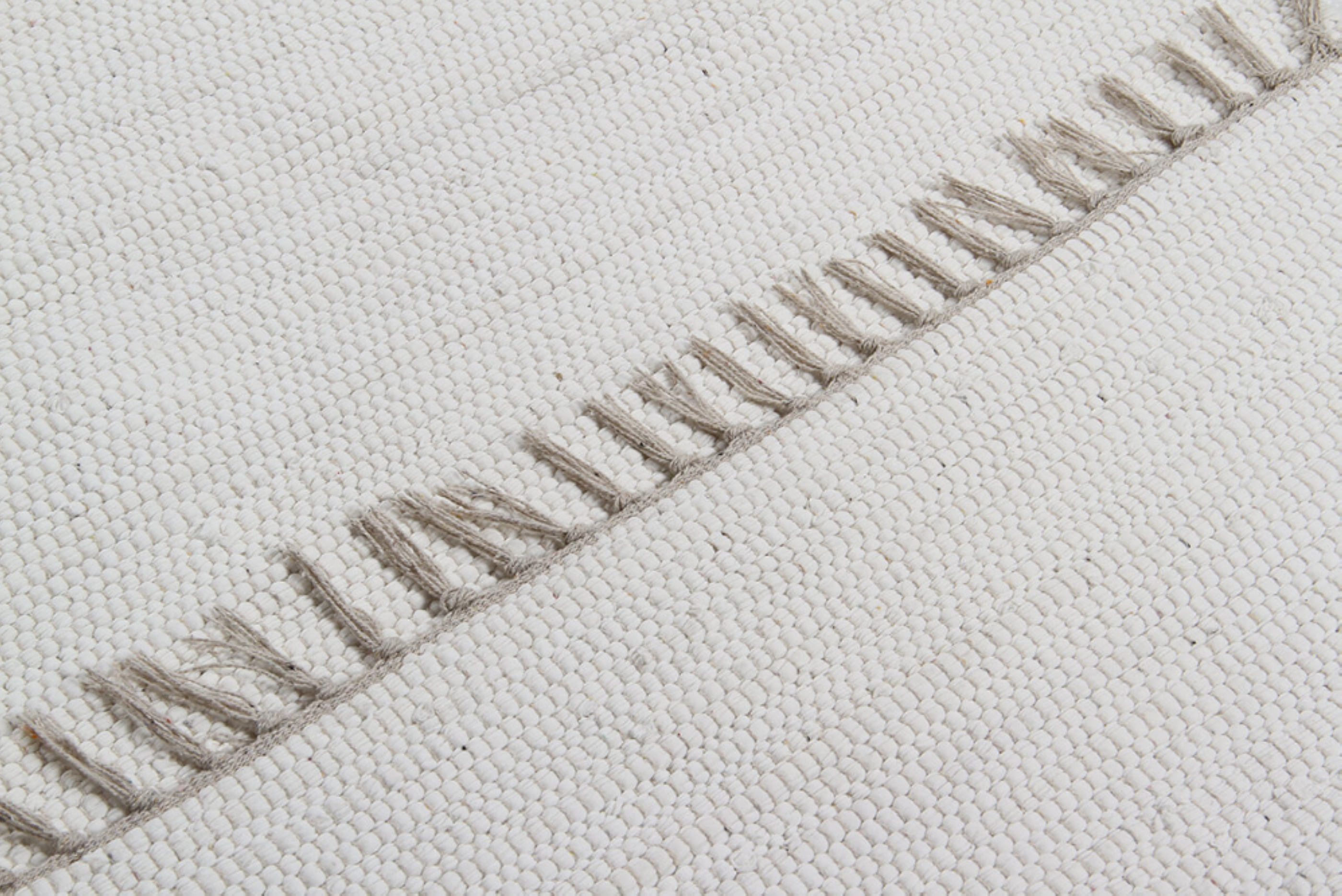 Tapis moderne à franges en coton NOUBA