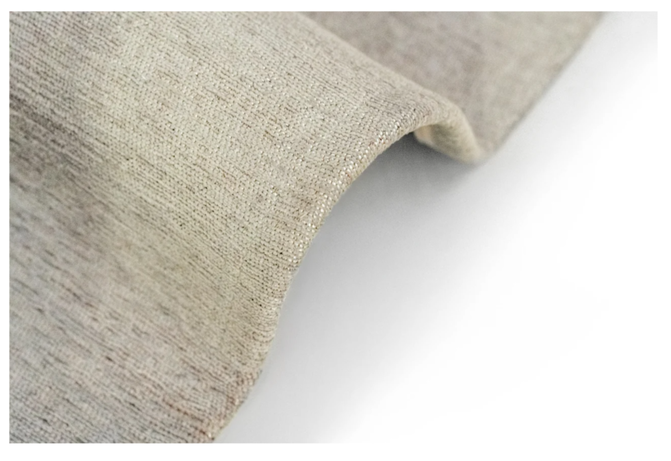 Tapis moderne tissé plat AERO