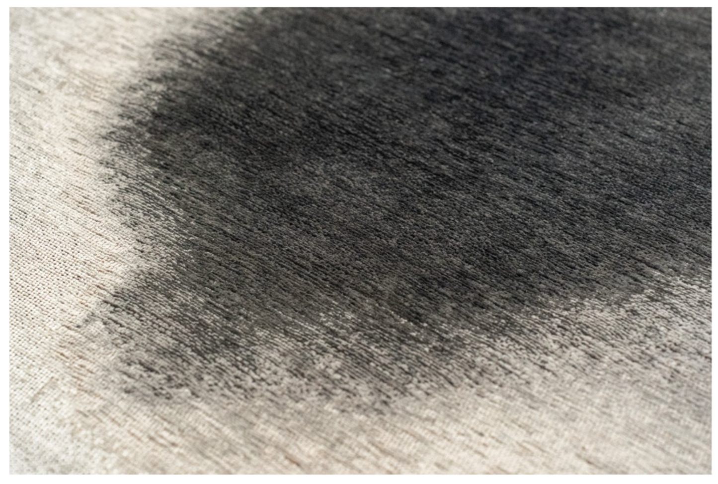 Tapis moderne tissé plat AERO