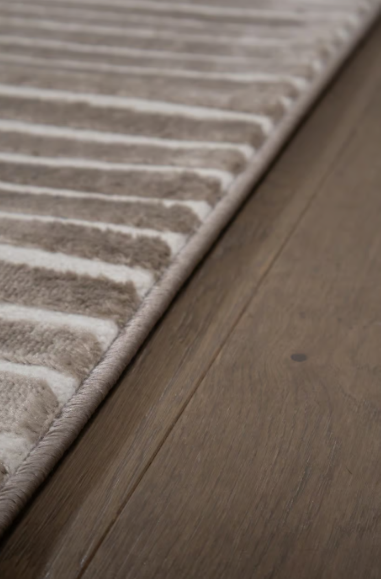 Tapis moderne tissé plat CHIKA