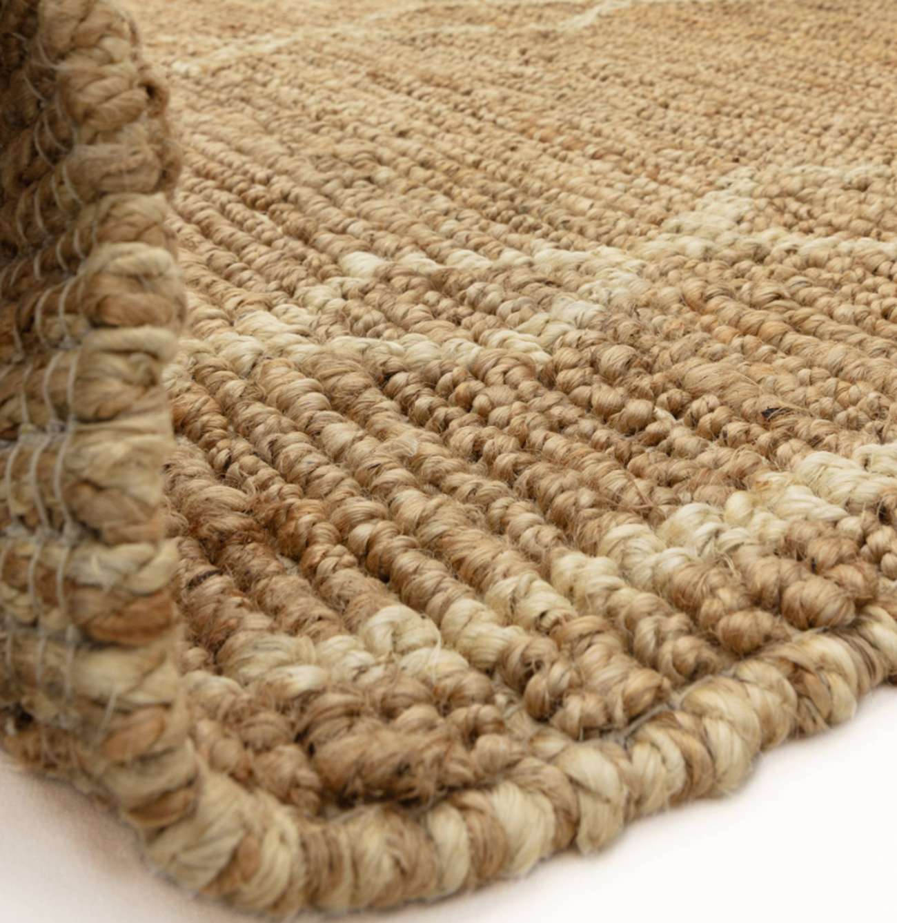 Tapis tissé main en jute AGORA