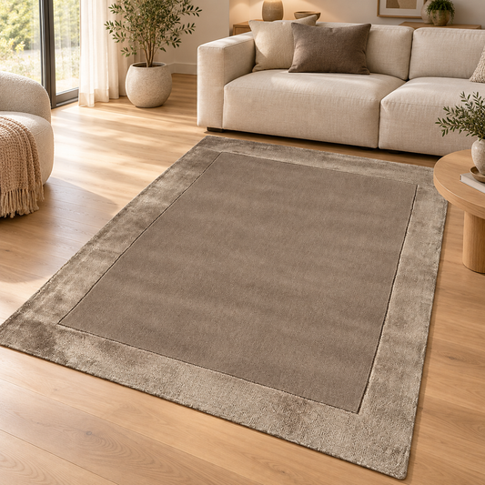 Tapis Laine fait main TOSCA Taupe en ambiance dans un salon