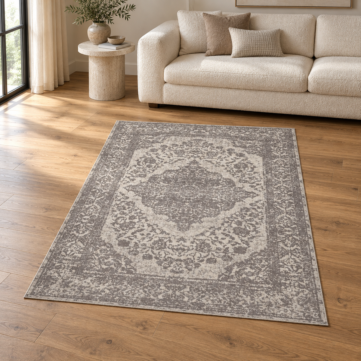 Tapis ARGELLA entièrement visible en situation — ambiance Novatrend