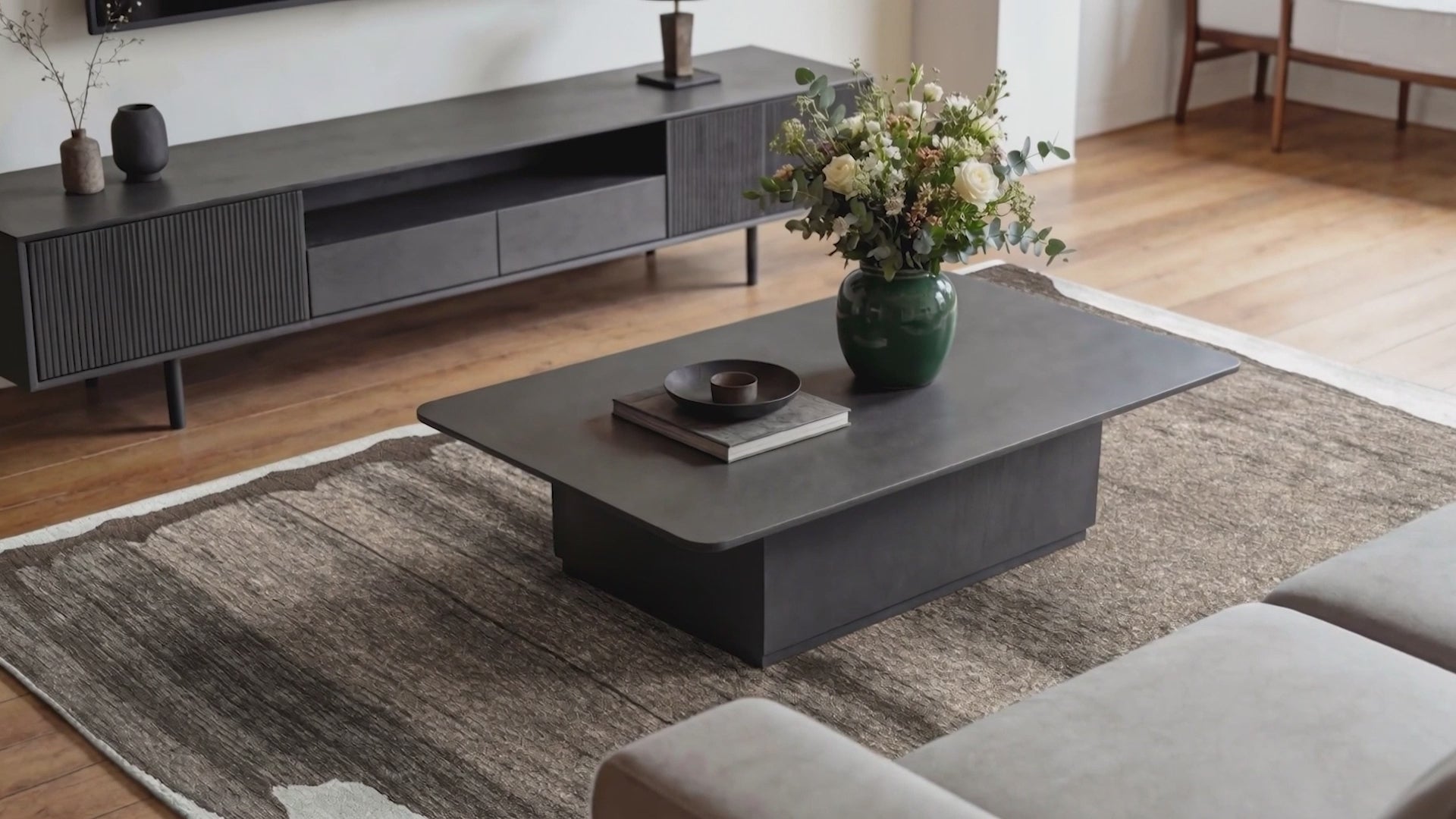 Video laden: Tapis moderne tissé plat BROOM