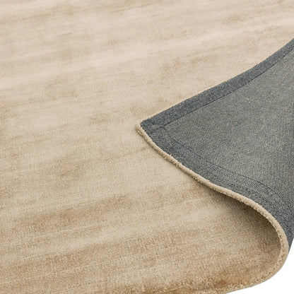 Tapis de couloir moderne en viscose LAME - Novatrend 