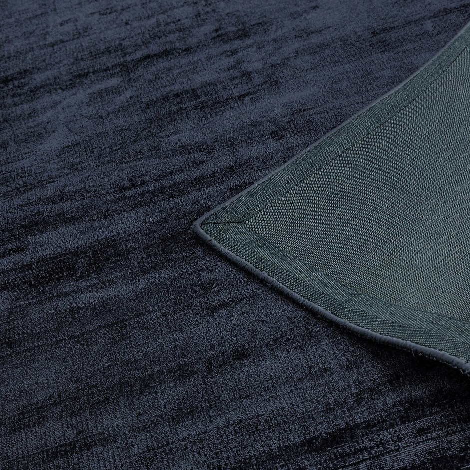 Tapis de couloir moderne en viscose LAME - Novatrend 